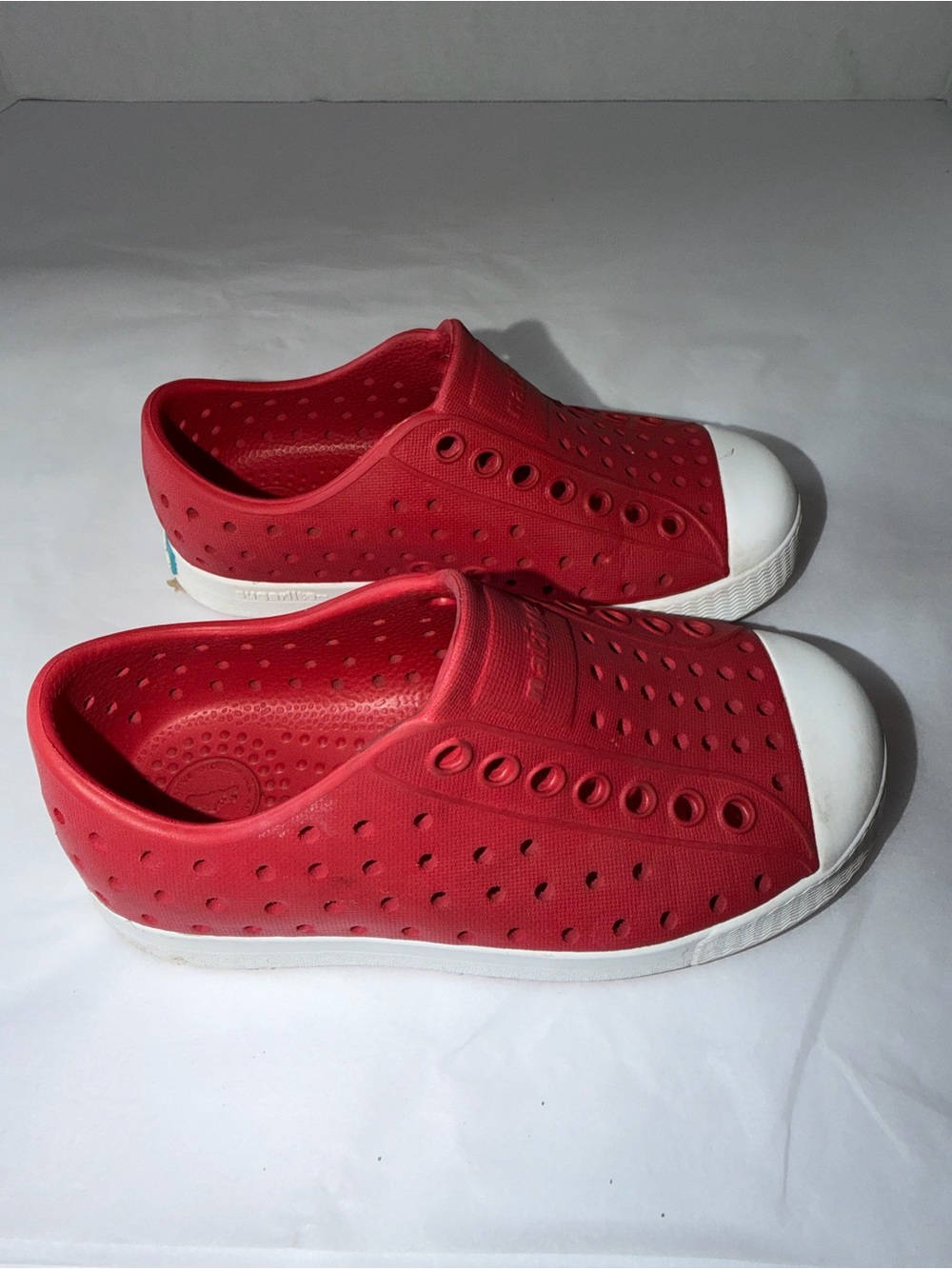 Native Shoes Sugarlite Slip On Water Shoes Sz C8 Red/White